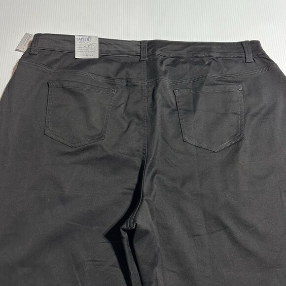 Catherines Sateen Capri Pants Stretch Comfort Waist Size 30 W Black NWT - Picture 8 of 12